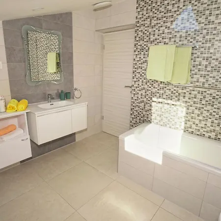 Riviera Blue Apartments With Seaview, Private Whirlpools And Parking Near Opatija Opric Exterior photo