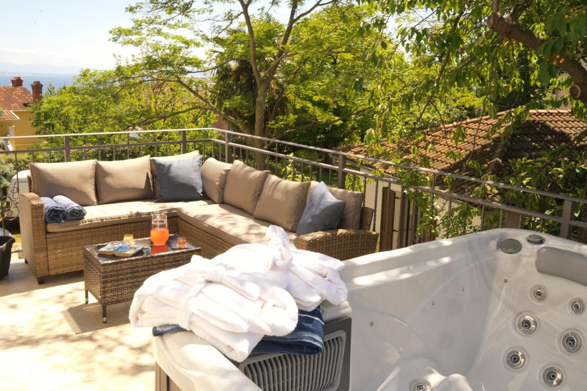 Riviera Blue With Seaview, Private Whirlpools And Parking Near Opatija Apartment Opric