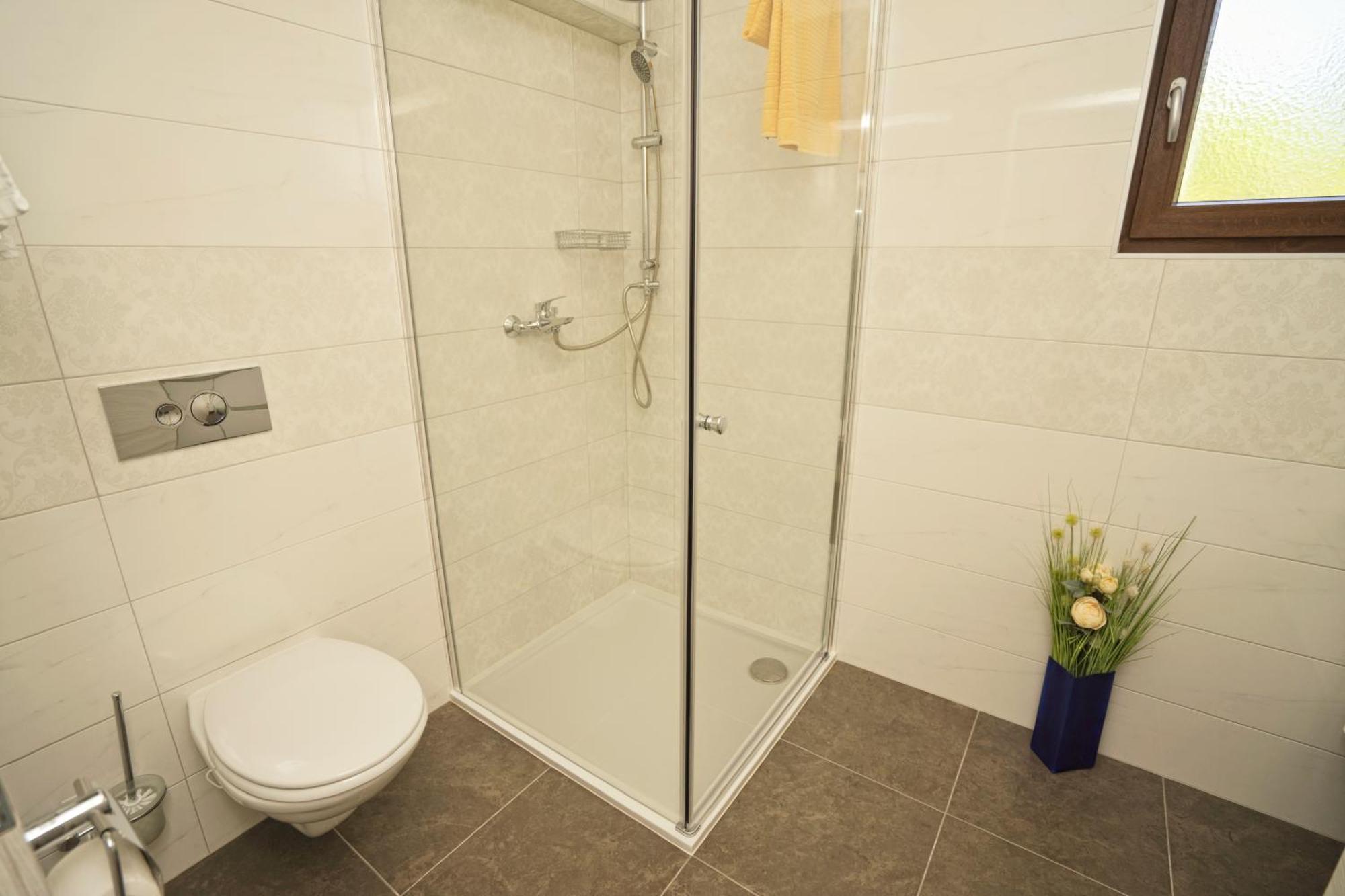 Apartament Riviera Blue With Seaview, Private Whirlpools And Parking Near Opatija