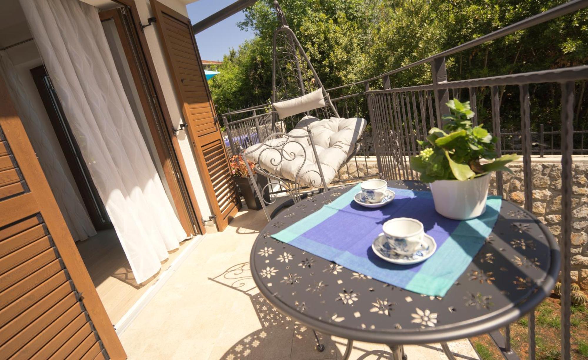 Riviera Blue With Seaview, Private Whirlpools And Parking Near Opatija Apartament